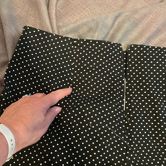 Smooth front black and white micro dot shorts - Picture 5 of 6